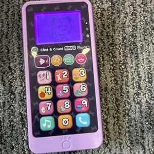 Purple Leapfrog Chat & Count Emoji Phone